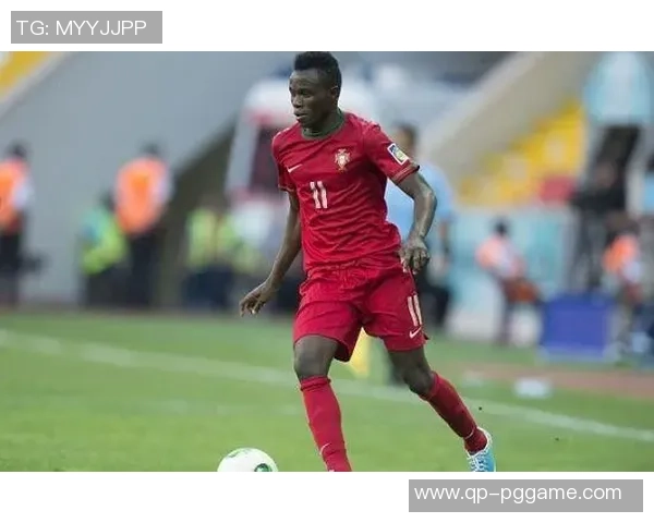 布鲁马波卡纳与索尔纳的激烈对决展现足球魅力与团队精神