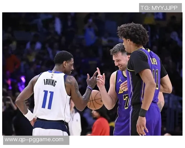 湖人对决独行侠精彩全场回放12月赛事精彩瞬间回顾与分析