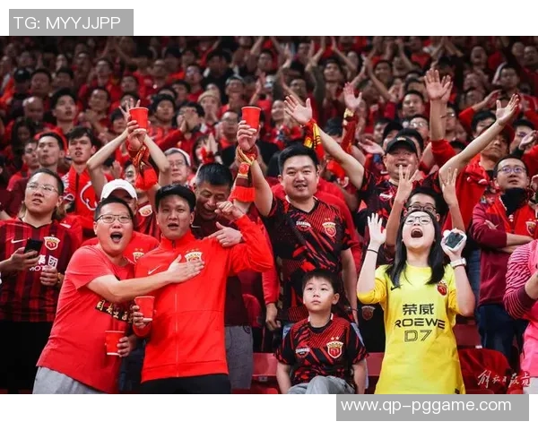 动容!34岁武磊喜极而泣,队友簇拥下高举火神杯+高兴比“4”手势 动容!34岁武磊喜极而泣,队友簇拥下高举火神杯+高兴比“4”手势